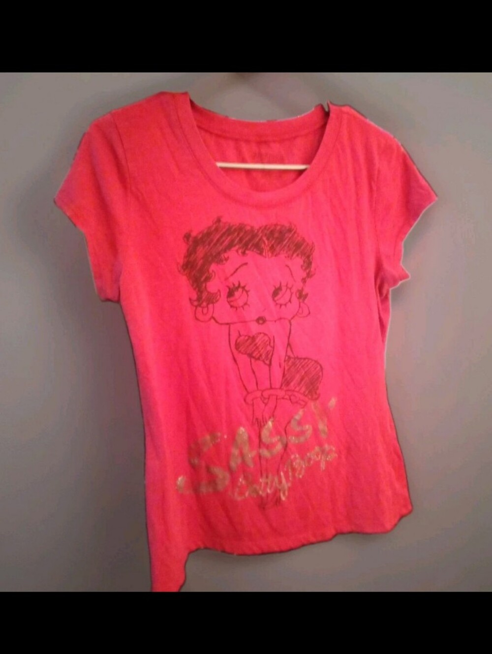 "Sassy" Betty Boop Red Graphic Tee & Gol-toned Add-on Script Accessory Lot